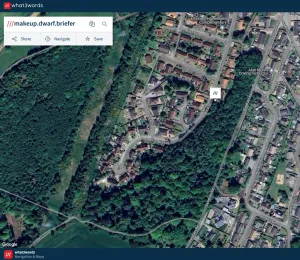 Map of woodland showing the location of W3W - ///makeup.dwarf.briefer